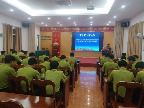 TẬP HUẤN NGHIỆP VỤ CÔNG TÁC THEO DÕI DIỄN BIẾN RỪNG CHO CÁN BỘ KIỂM LÂM VƯỜN QUỐC GIA PÙ MÁT.